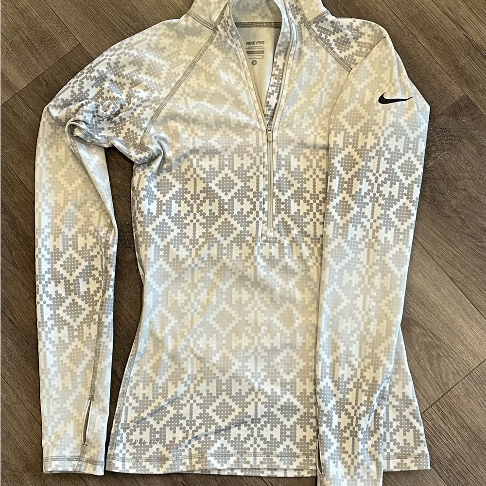 Nike Pro Gray Patterned Long Sleeve Top size Small